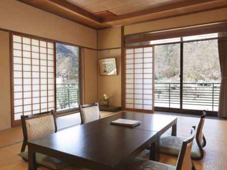 美濃市のご宴会・ご法事・ご宿泊の「美濃緑風荘」客室