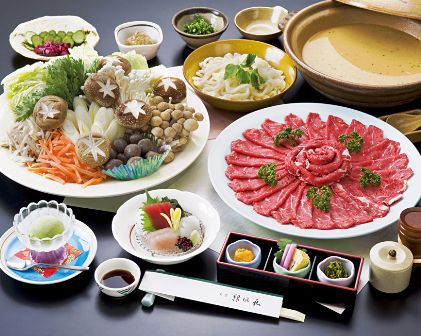 美濃市のご宴会・ご法事・ご宿泊の「美濃緑風荘」の鍋料理